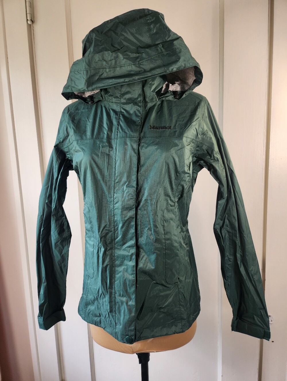 Marmot Women's Green Rain Jacket With Packable Hood - Picture 2 of 7